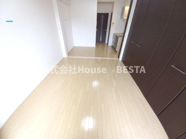 プレジール三ノ宮Ⅲの洋室