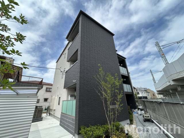 シャーメゾン伽羅橋