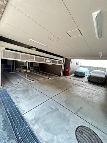 ライオンズマンション六甲友田町の駐車場