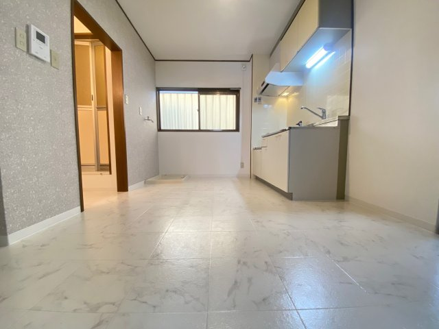 ハイツ林の居間・リビング