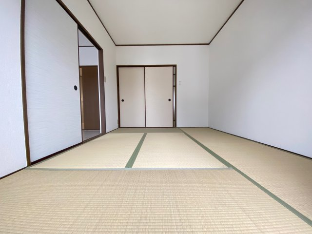 ハイツ林の和室