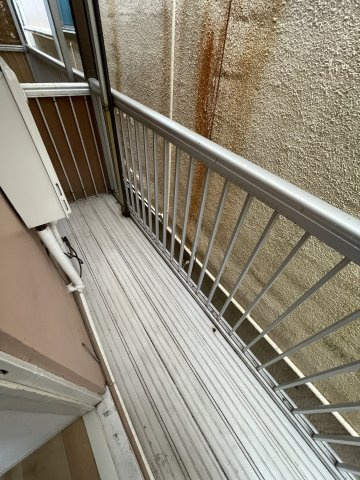 ヨークンハウス板宿のバルコニー