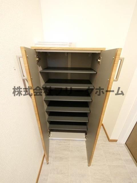 小金井市中町２丁目の賃貸マンションの収納