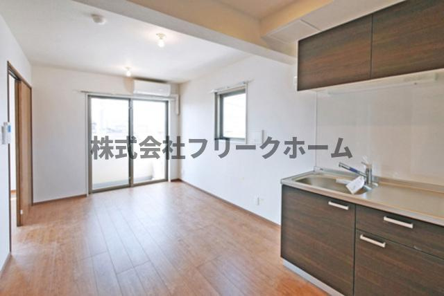 小金井市中町２丁目の賃貸マンションのキッチン