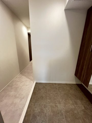 ラ・メゾン三保町の玄関