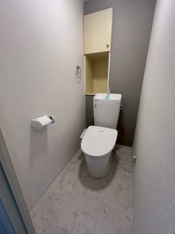 ユニライフ垂水千代が丘のトイレ|落ち着いたトイレです