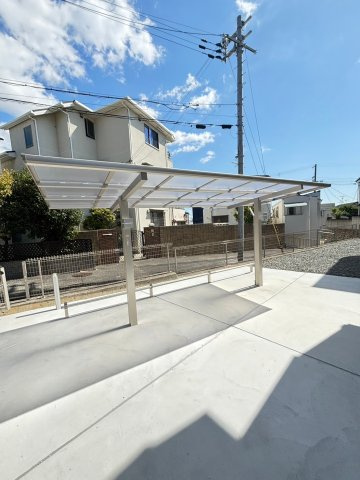 コンフォール赤坂の駐車場