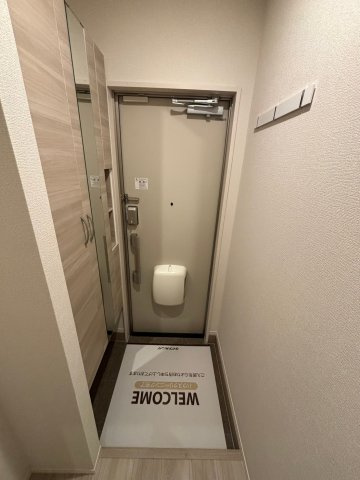 コンフォール赤坂の玄関