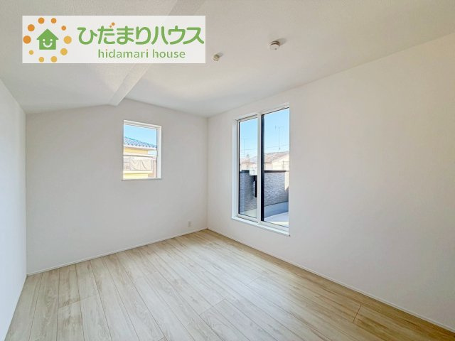 【洋室】 | 我孫子市東我孫子1丁目第1期　新築戸建　1号棟 | 机にベットを置けば子供部屋の完成です！