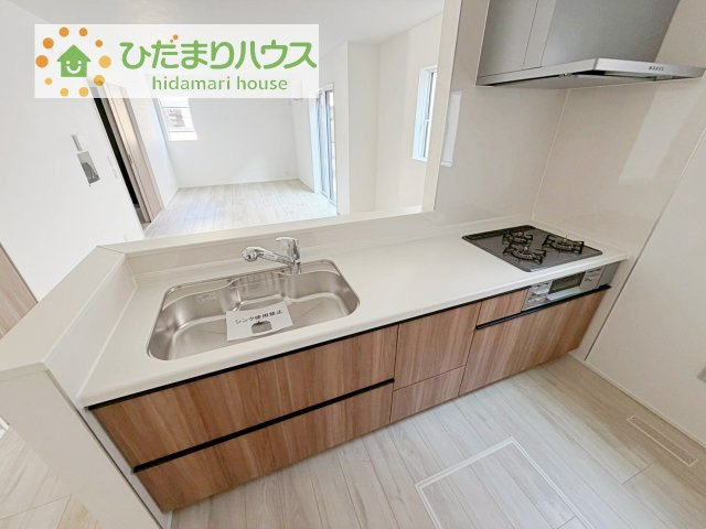 【キッチン】 | 我孫子市東我孫子1丁目第1期　新築戸建　1号棟 | 料理をしながらでも、ご家族との会話を楽しめる対面式キッチン♪