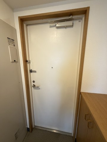 モアベル神戸の玄関