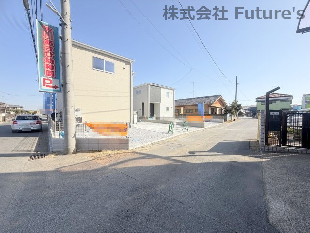 吉川市上内川　新築戸建　全2棟　2号棟の前面道路含む現地写真|前面道路含む現地写真です。