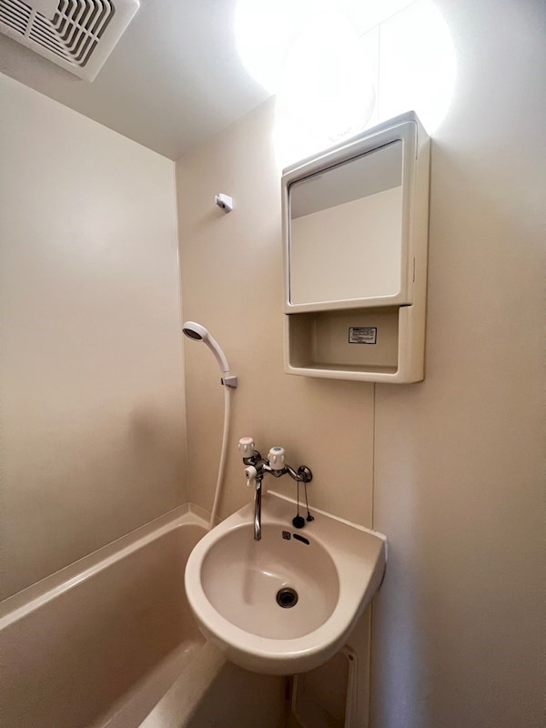 モナハイツ八雲の洗面所