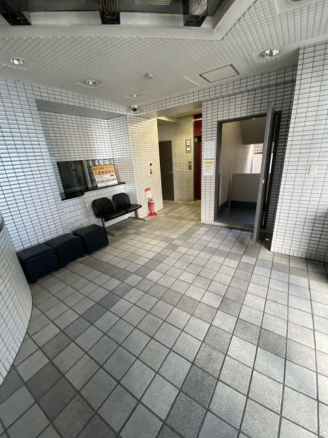 ジョイフル出屋敷の外観