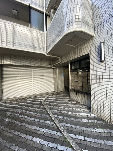 ジョイフル出屋敷の外観