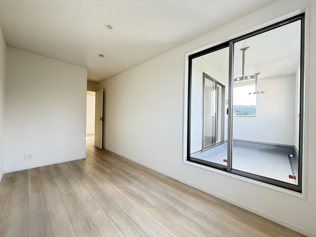 南城市佐敷佐敷　第1（全3棟）1号棟の洋室|1号棟　洋室6.3帖＋WIC付き♪（WIC×2部屋）