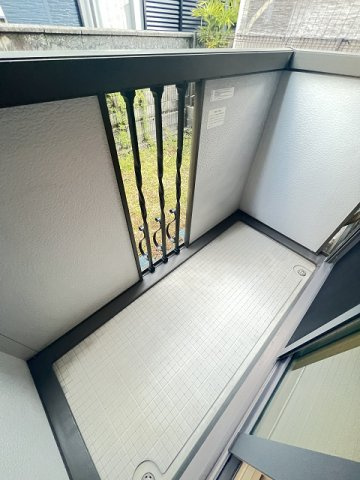 サン・ボナールのバルコニー|開放的で明るい空間を演出してくれるバルコニーです