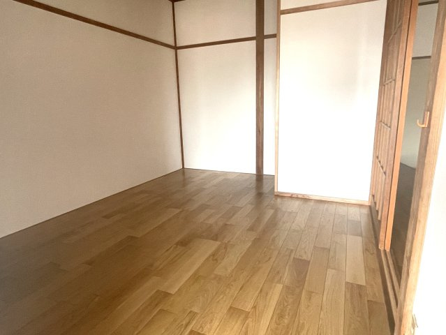 和光ハイツの洋室