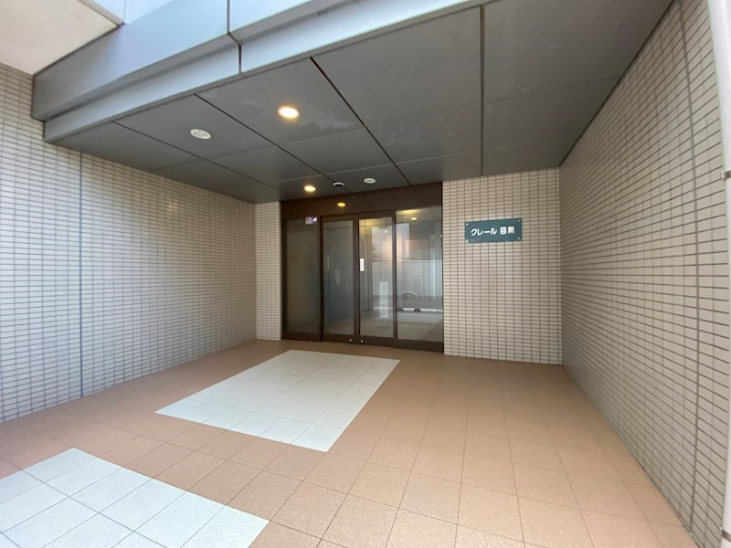 クレール目黒のエントランス