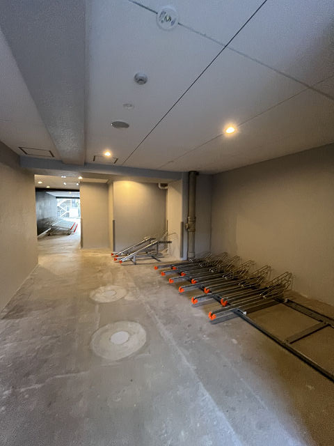 セレニテ新大阪ミラク弐番館の駐車場