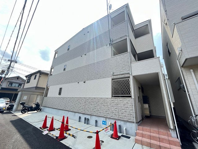 クレシタ吹田の外観