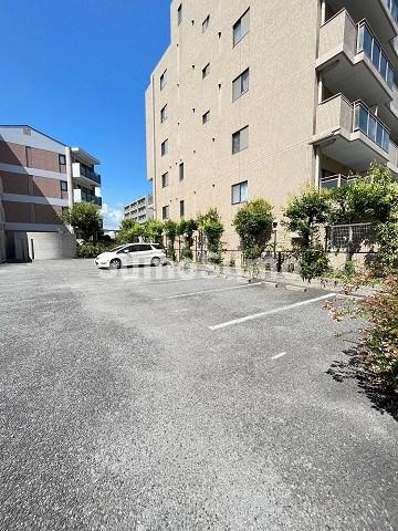 グロリオーサ門戸の外観