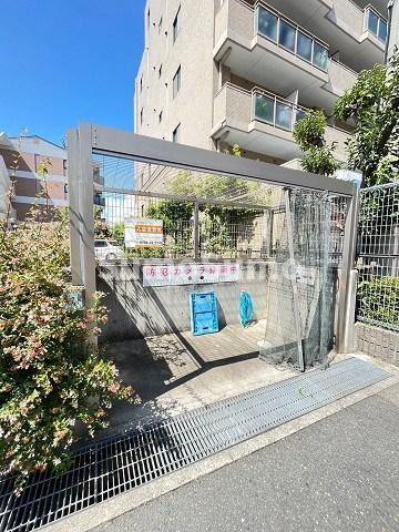 グロリオーサ門戸の外観
