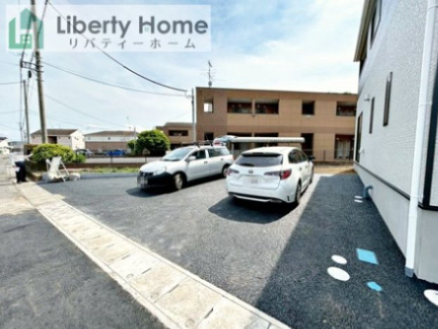 土浦市神立東第5　新築戸建　2号棟の駐車場