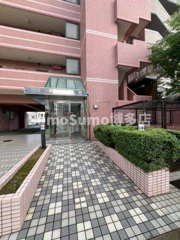 クリエート大楠のエントランス|建物の内部です