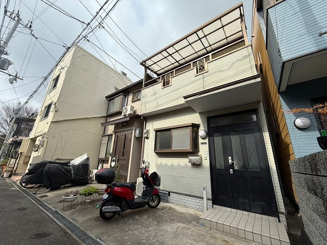 神戸市長田区浜添通２丁目の一戸建て