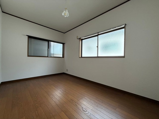 神戸市長田区浜添通２丁目の一戸建ての内装|洋室