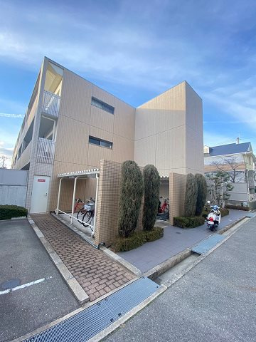 シャルム甲子園口の外観