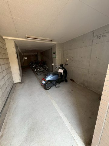 ルシエール垂水の駐車場