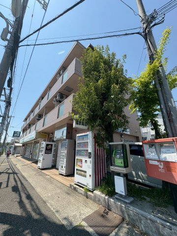 リバーサイド樫の木の外観