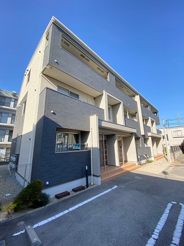 シェルティ西宮の外観