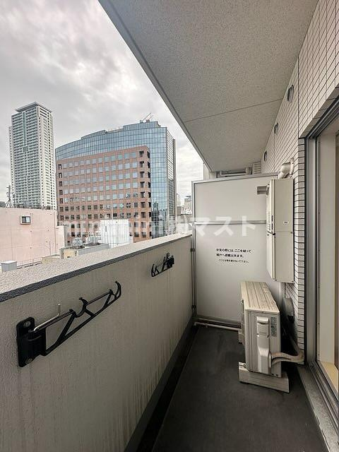プレサンス北浜パレスのバルコニー