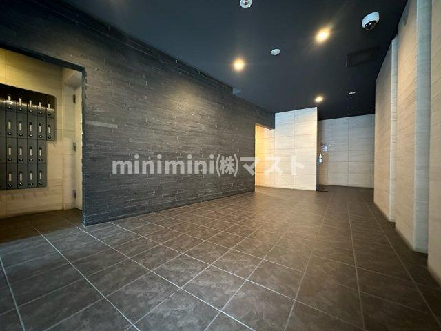 プレサンス北浜パレスのロビー