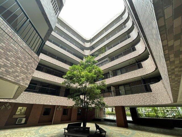 クレッセント目黒青葉台の外観パース| 