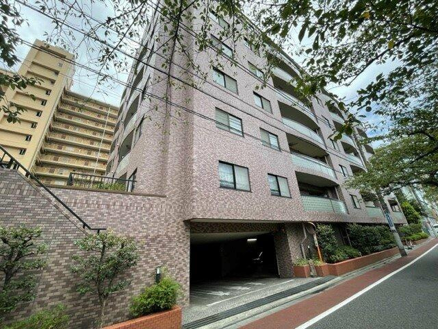 クレッセント目黒青葉台の外観| 