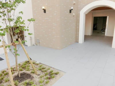 【エントランス】 | アイボリーポワント難波WEST