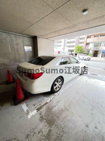サムティ新大阪WESTの駐車場