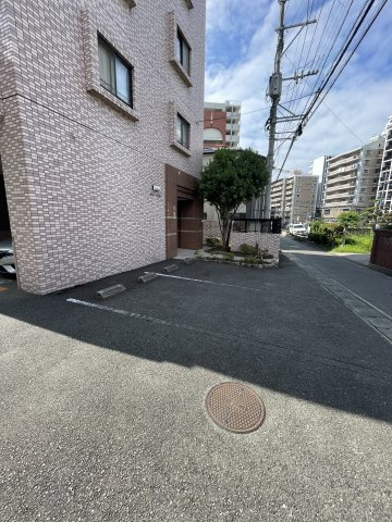 クリエート高宮の駐車場