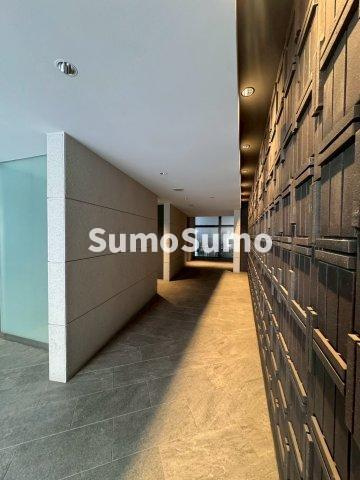 リフレ天満橋のロビー