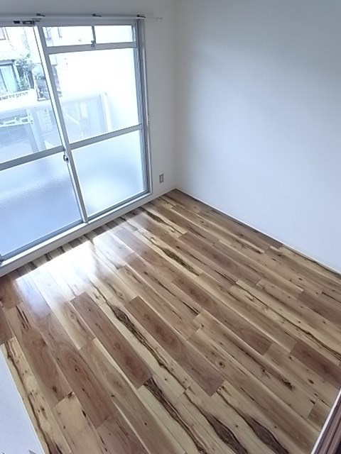 ジュネス武庫之荘Ⅰの洋室