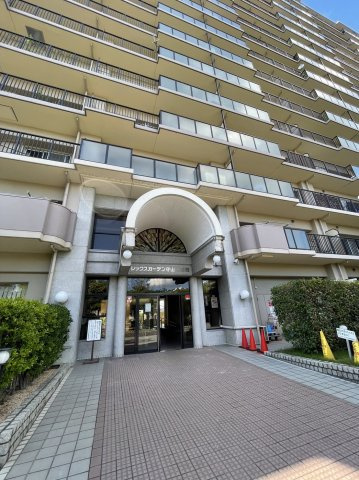 レックスガーデン守山弐番館　10Fのエントランス