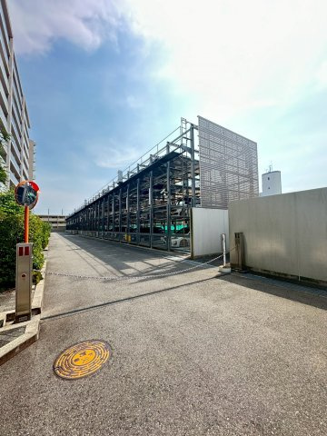 ルネ神戸星陵台の駐車場
