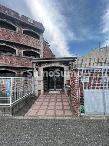 ステラハウス12のエントランス|毎日通るエントランスはこのようになっています