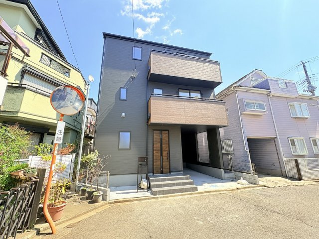 【外観】 | 新座市栗原1丁目　新築一戸建住宅　全1棟　(保谷店) | 教育施設と商業施設が充実。落ち着いた住環境で子育てを。
