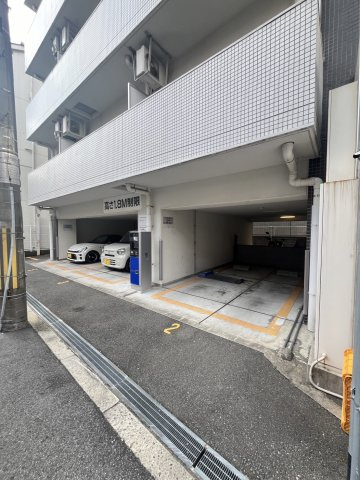 セントアミー東三国の駐車場