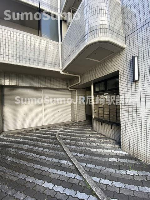 ジョイフル出屋敷の外観|外はこのようになっています